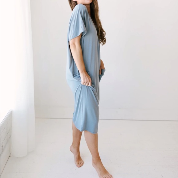 DWELL & SLUMBER cocoon dress in chambray color. Sold Out online. - Picture 3 of 5